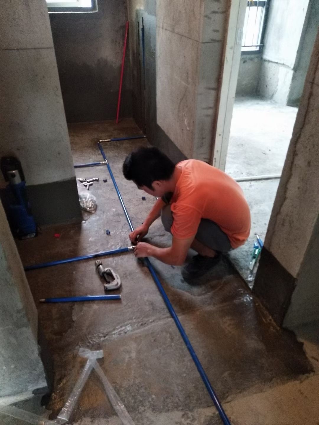 香蕉视频破解版牌覆塑下载香蕉直播视频观看饮用水管安装现场.jpg